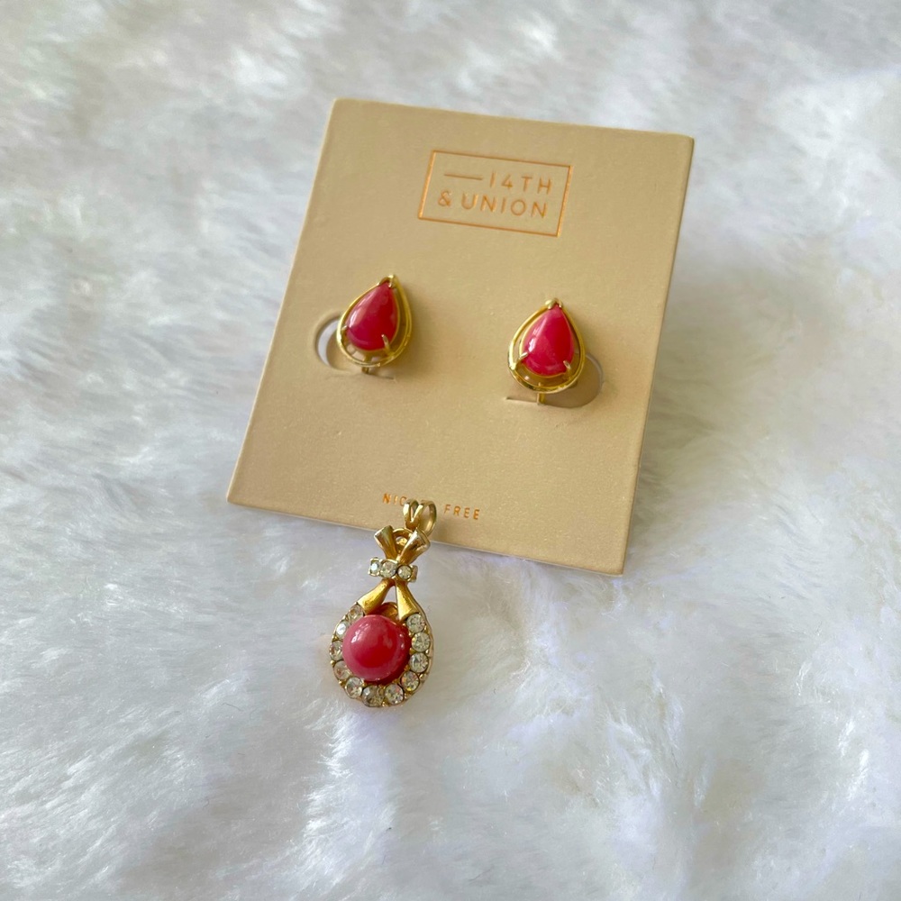 Pink Stone Clip Earrings and Necklace Pendant